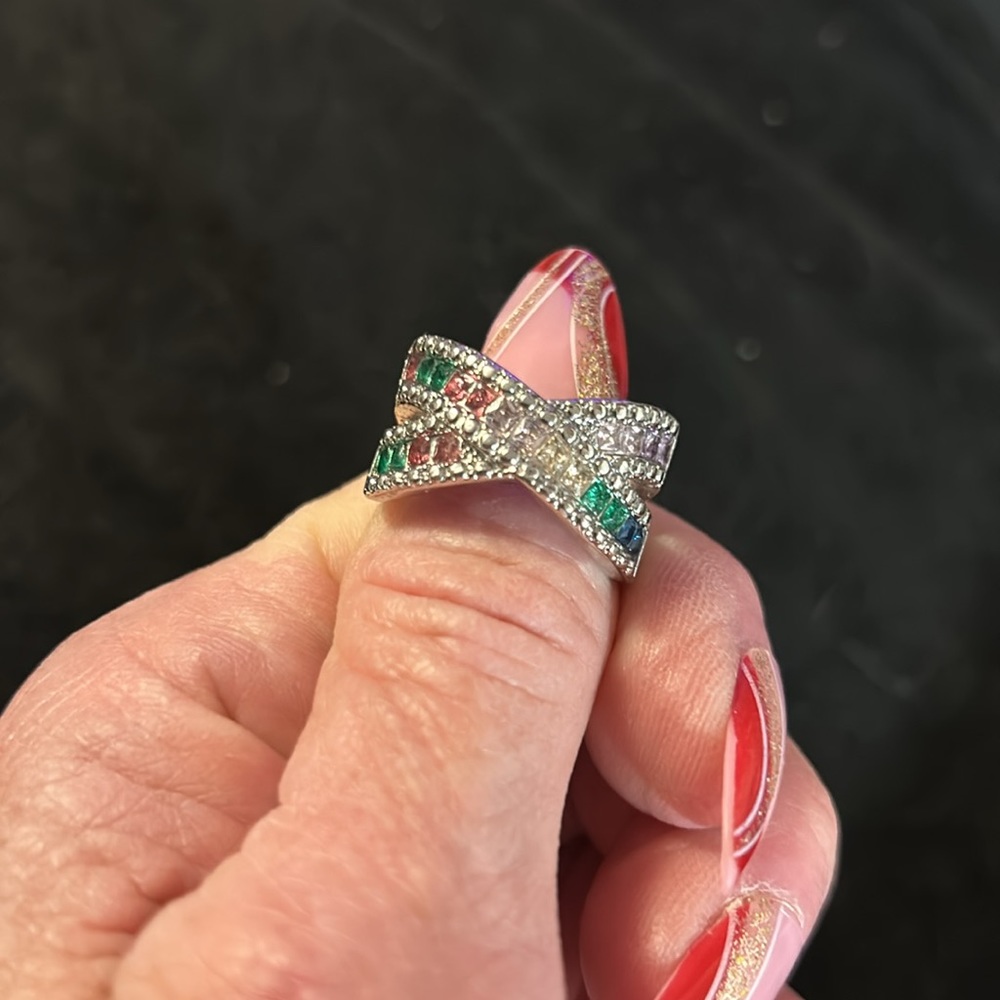 Ring - Picture 4 of 4